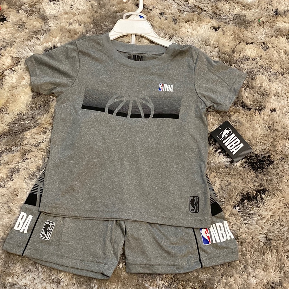 NBA outfit Size 5/6